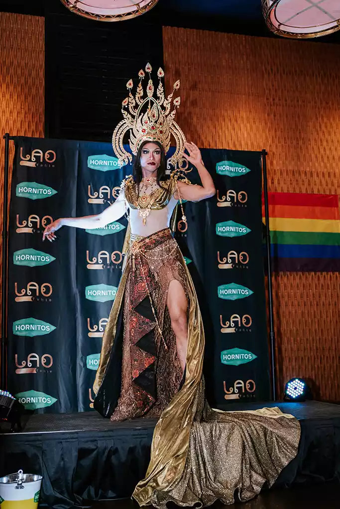 LAO Table hornitos Event Performer